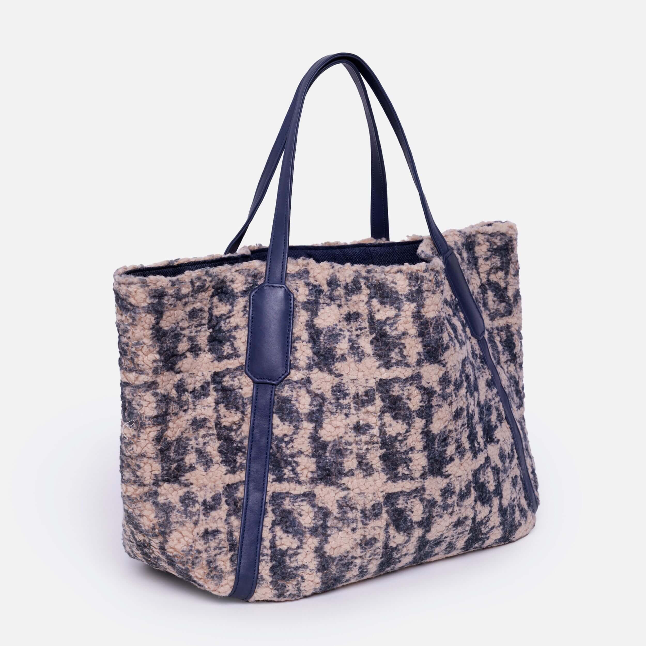 Sasha Tote Bag Blue Bear – Image 2