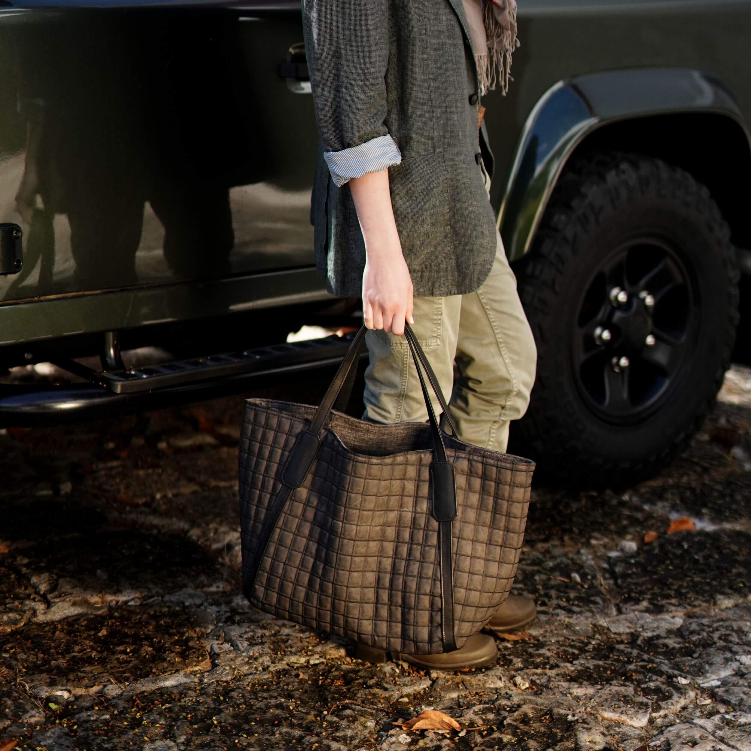 Sasha Tote Bag Smokey - Image 3