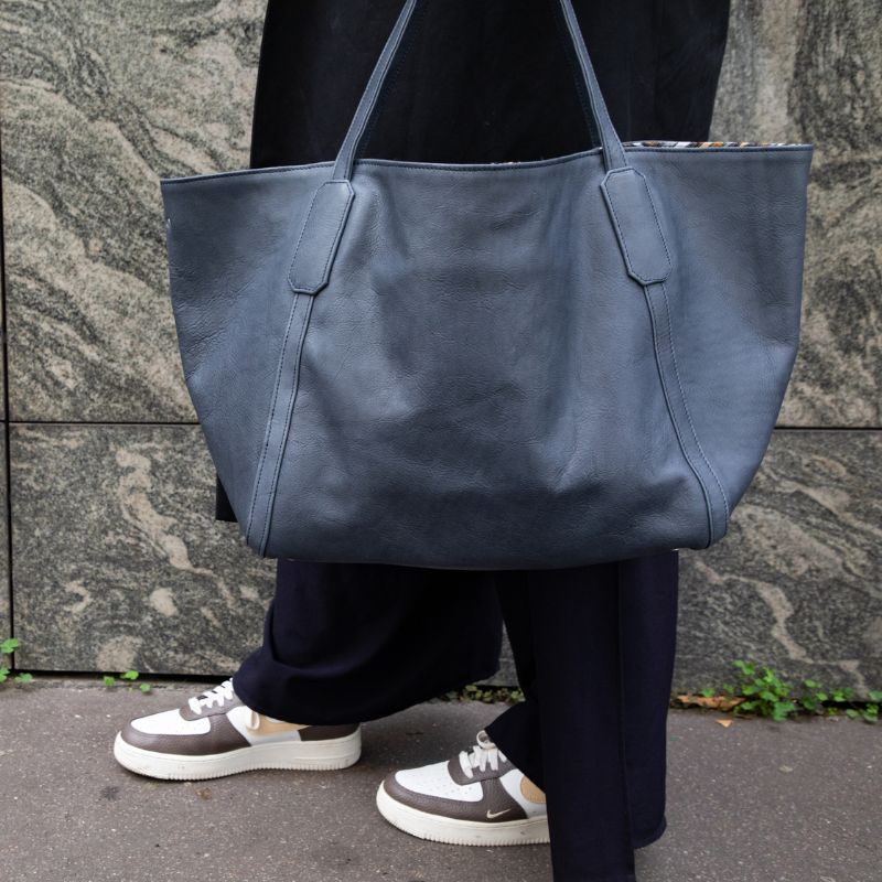 Sasha Tote Bag Blue Denim - Image 3