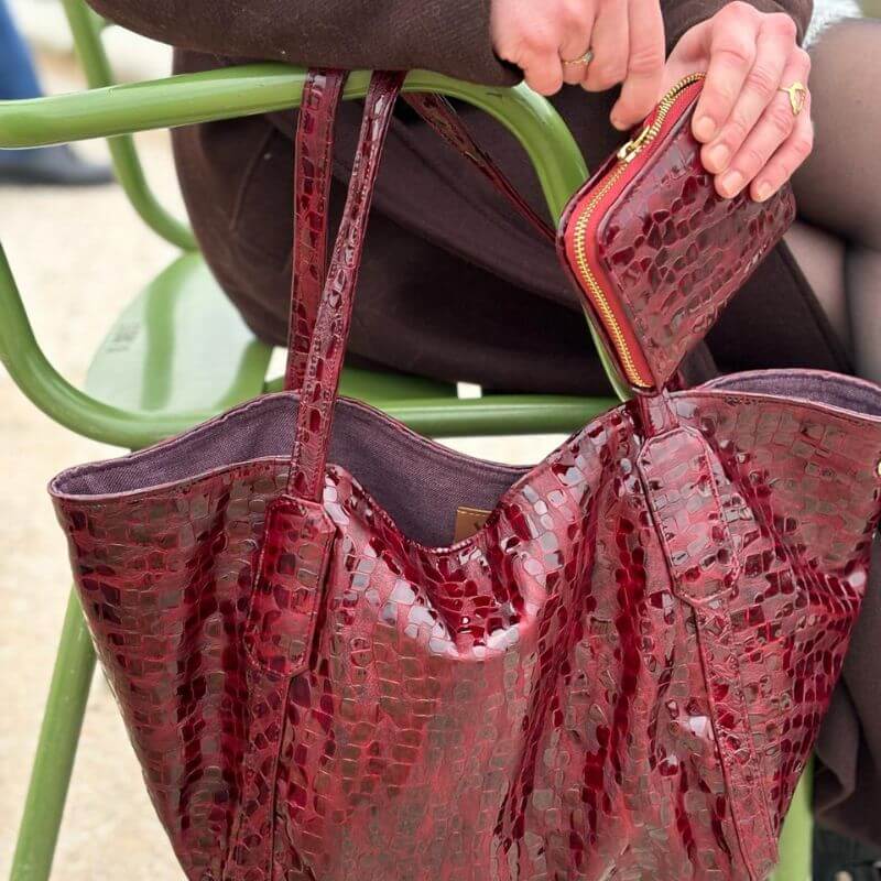 Compagnon Burgundy – Women’s Burgundy Leather Wallet - Image 4