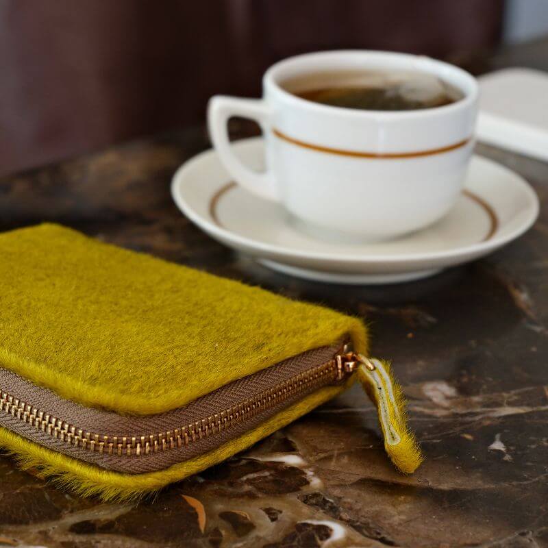 Compagnon Enigme – Women’s Yellow Leather Wallet Clutch - Image 3